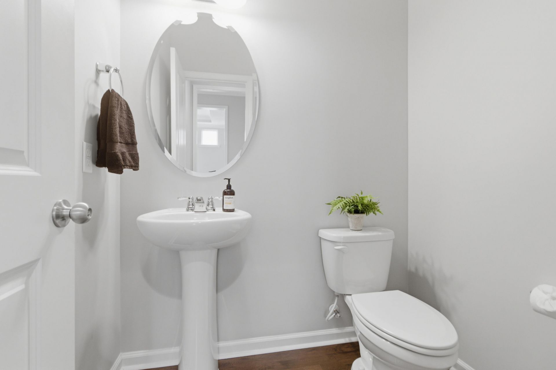 2100 Utsey Street Photo 16