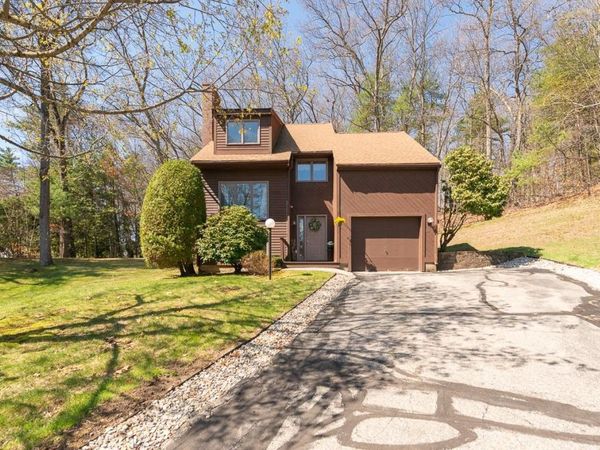 21 Gloucester Lane, Unit 21, Nashua, NH 03063