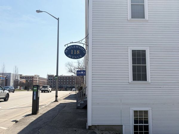 118 Maplewood Avenue, Unit C1, Portsmouth, NH 03801