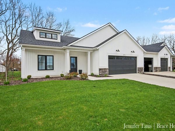 6773 Croft Lane, Unit 62, Hudsonville, MI 49426