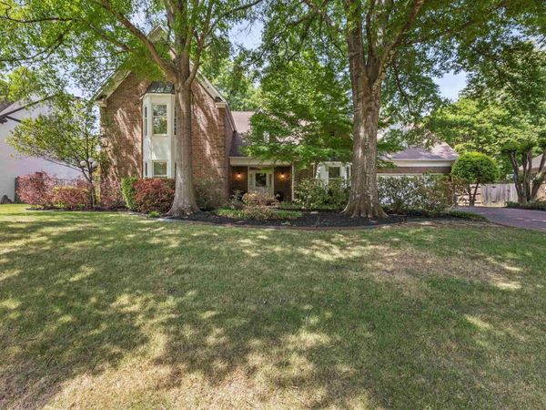 8106 MEADOW GLEN DR, Germantown, TN 38138