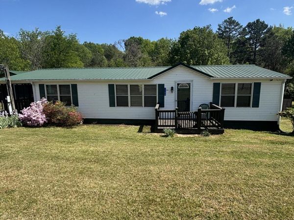 1106 Whites Mill Rd, Maryville, TN 37803