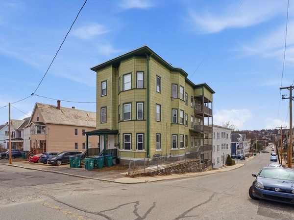 26-28 Wood St, Fitchburg, MA 01420