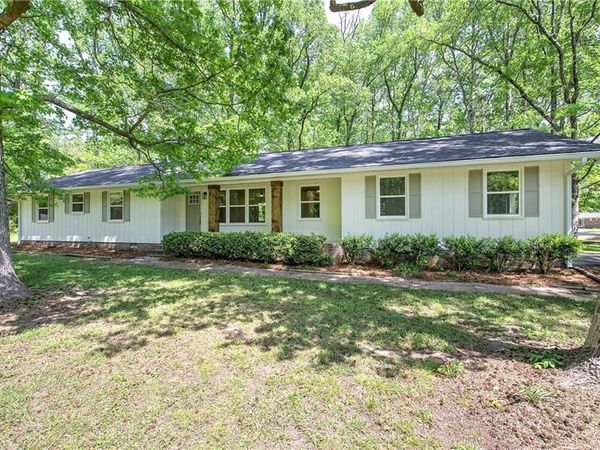 132 Echota Avenue NE, Calhoun, GA 30701