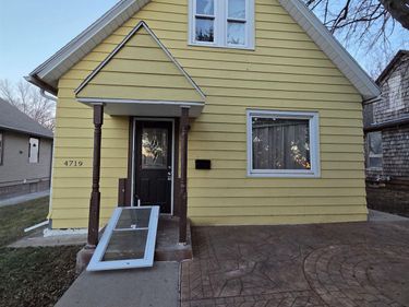 4719 S 18Th Street , Omaha, NE 68107