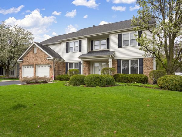 1660 Castillian Way, Mundelein, IL 60060