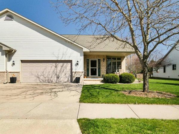 4732 N FALLVIEW LANE, Unit 1701, Appleton, WI 54913