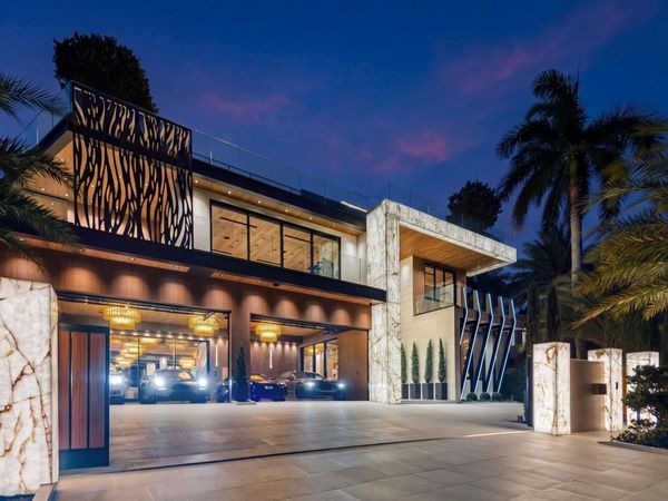 513 Middle River Drive, Fort Lauderdale, FL 33304