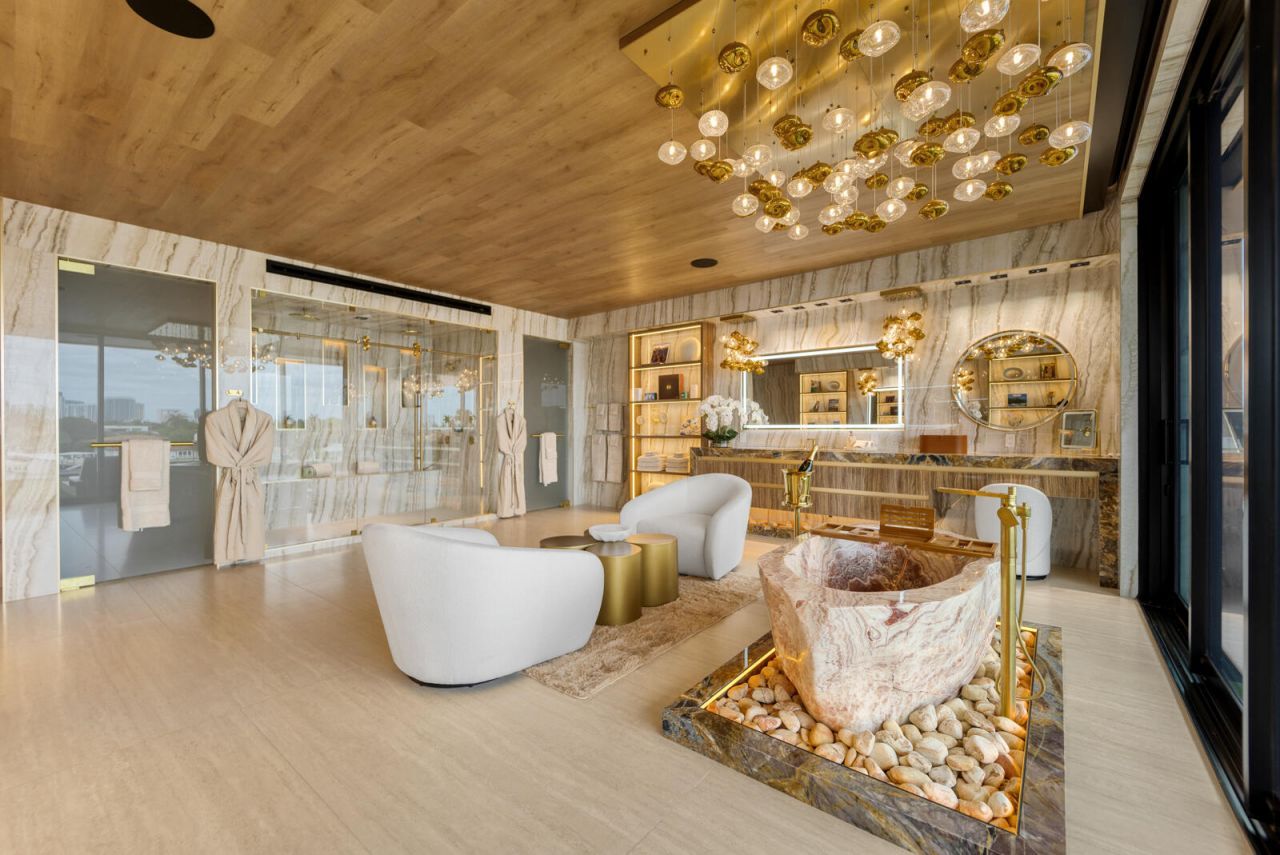 513 Middle River Drive, Fort Lauderdale, FL 33304 Photo