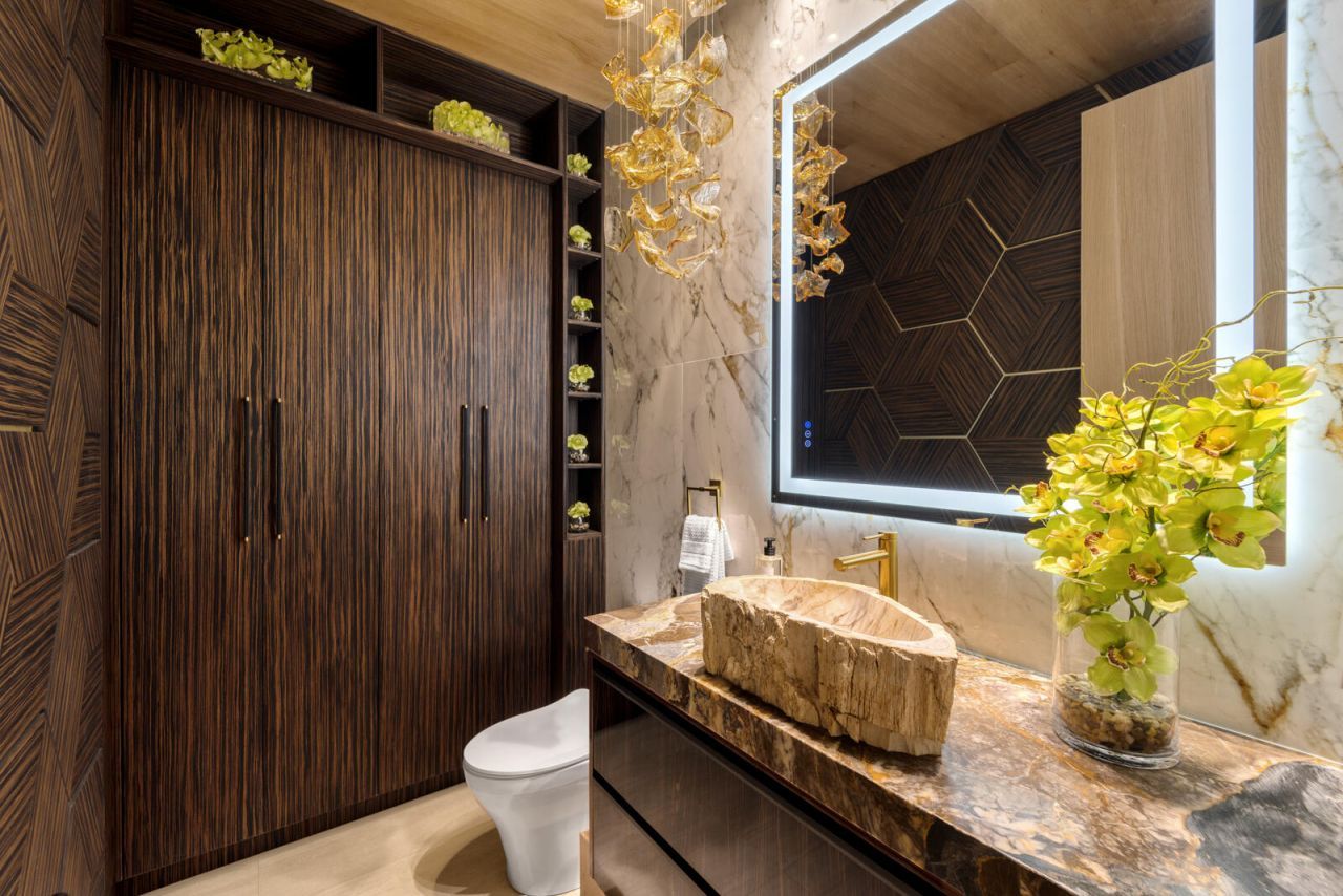 513 Middle River Drive, Fort Lauderdale, FL 33304 Photo