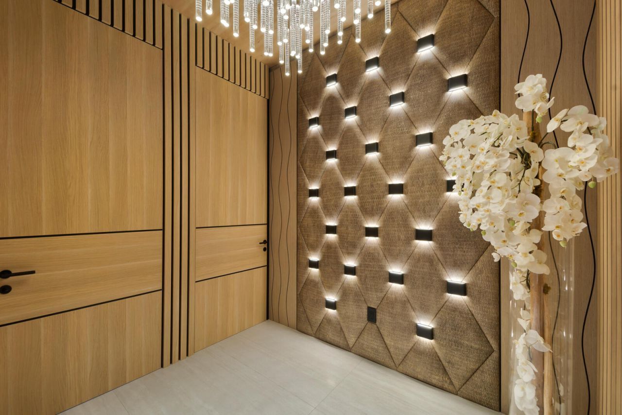 513 Middle River Drive, Fort Lauderdale, FL 33304 Photo