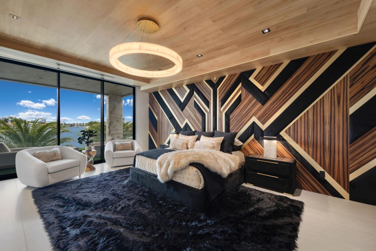 513 Middle River Drive, Fort Lauderdale, FL 33304 Photo