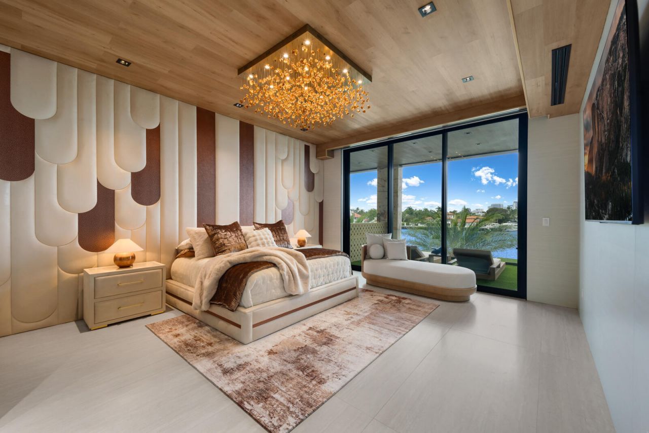 513 Middle River Drive, Fort Lauderdale, FL 33304 Photo