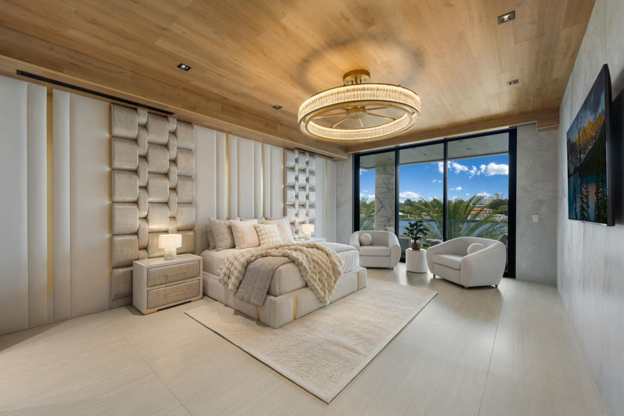 513 Middle River Drive, Fort Lauderdale, FL 33304 Photo