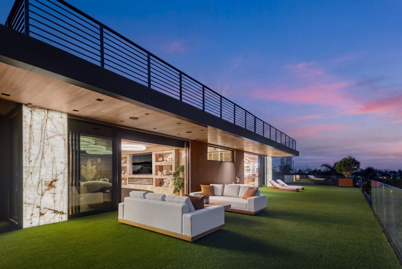 513 Middle River Drive, Fort Lauderdale, FL 33304 Photo