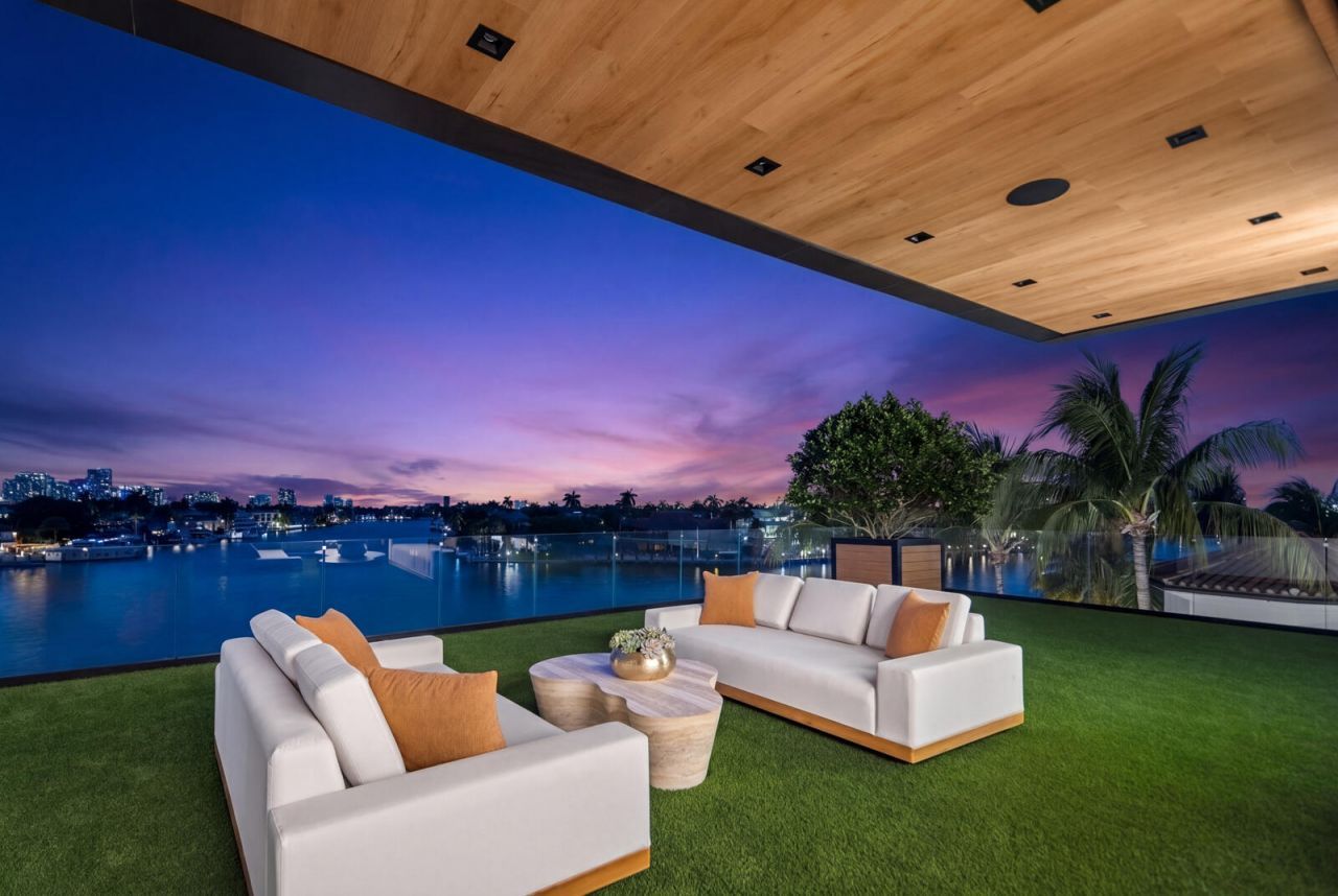 513 Middle River Drive, Fort Lauderdale, FL 33304 Photo