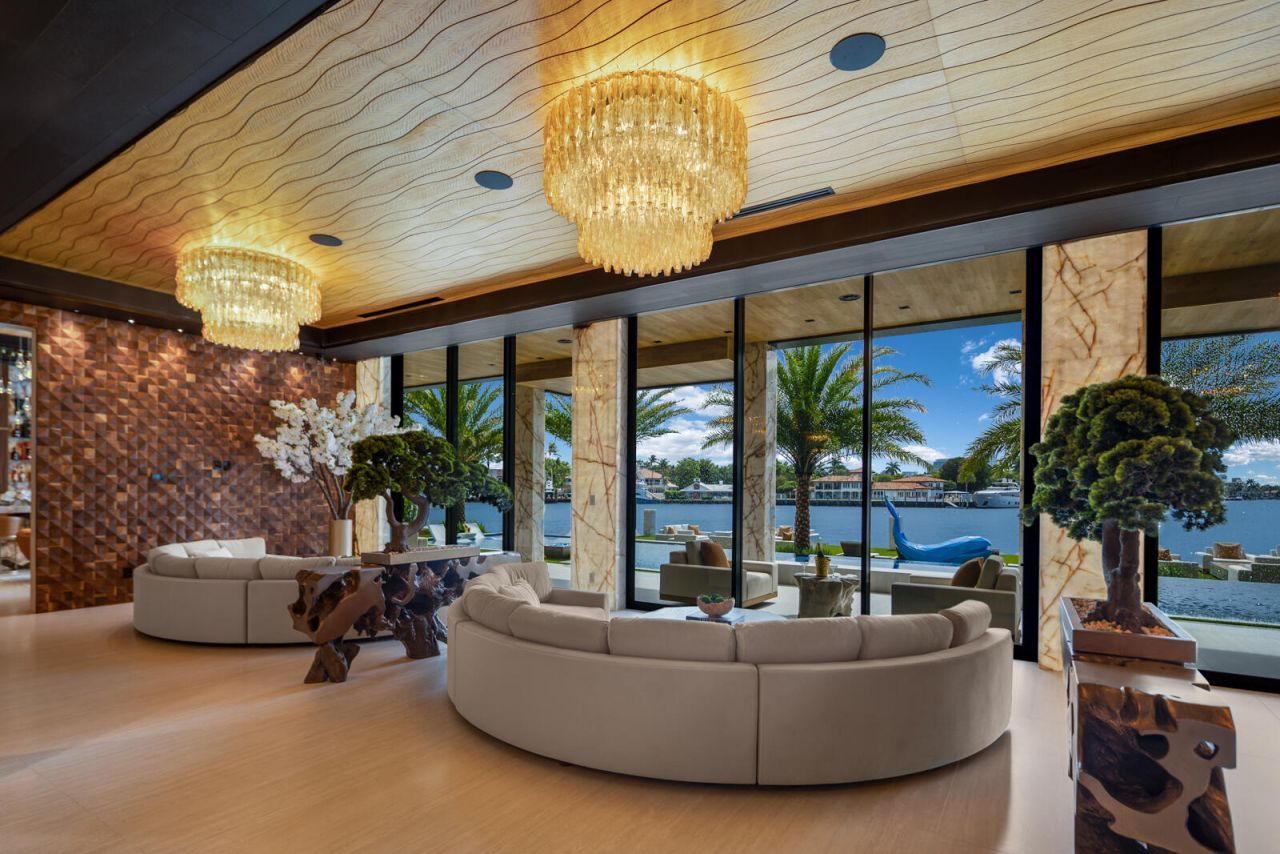 513 Middle River Drive, Fort Lauderdale, FL 33304 Photo