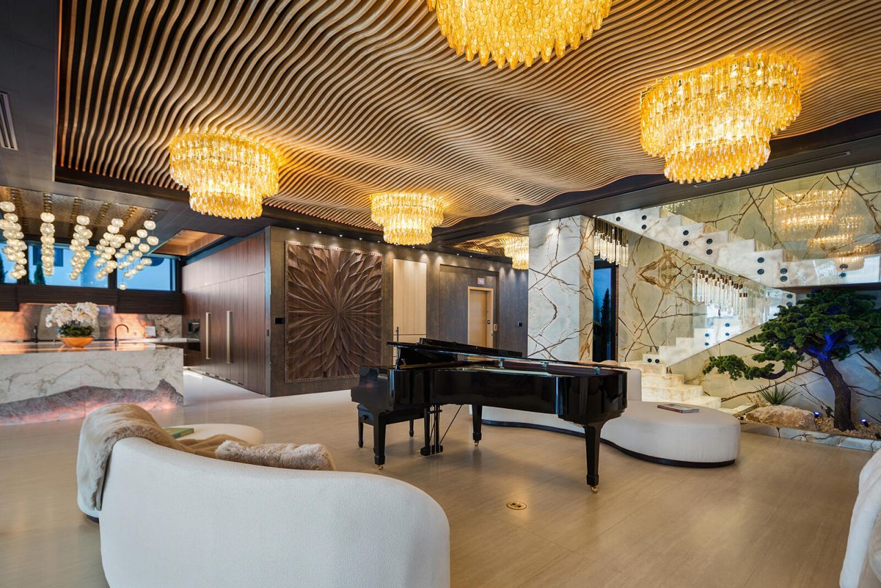 513 Middle River Drive, Fort Lauderdale, FL 33304 Photo