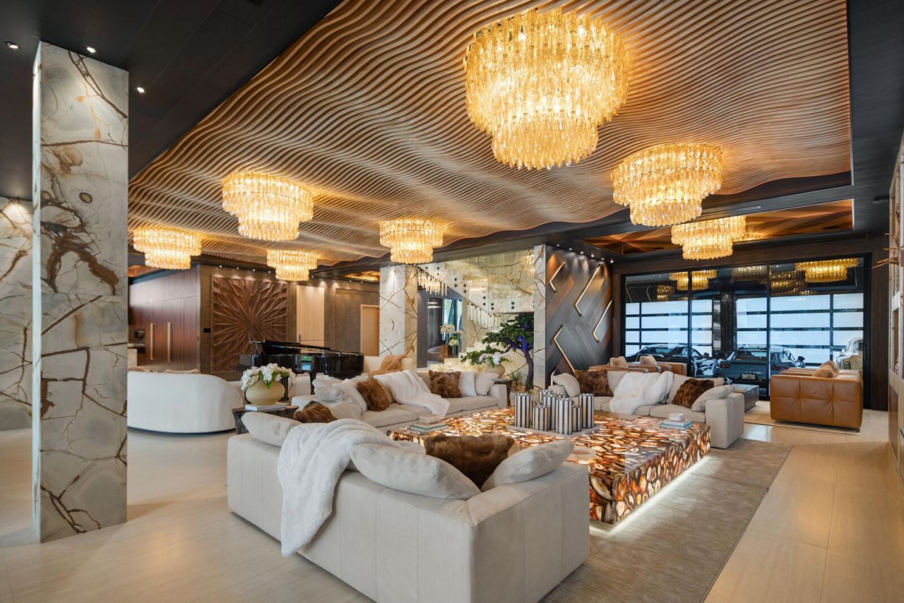 513 Middle River Drive, Fort Lauderdale, FL 33304 Photo