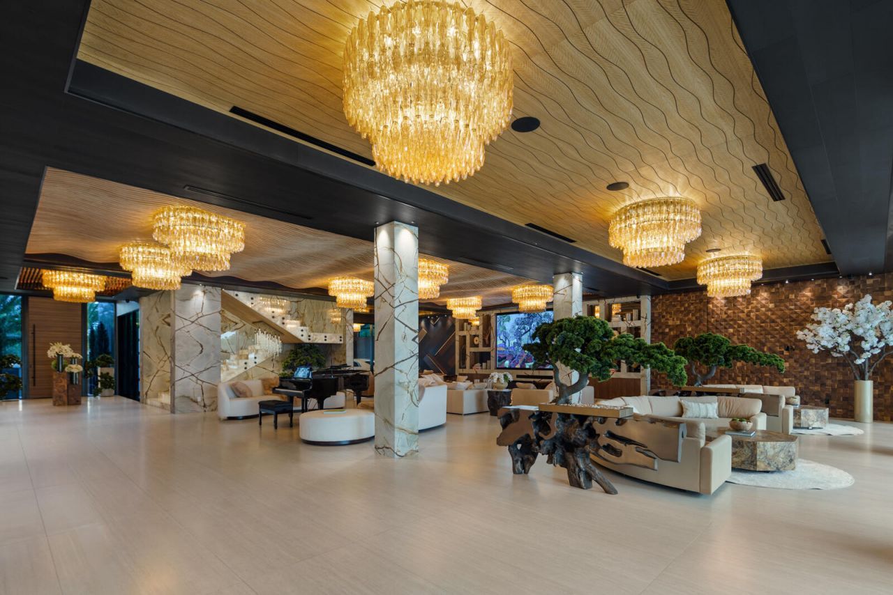 513 Middle River Drive, Fort Lauderdale, FL 33304 Photo