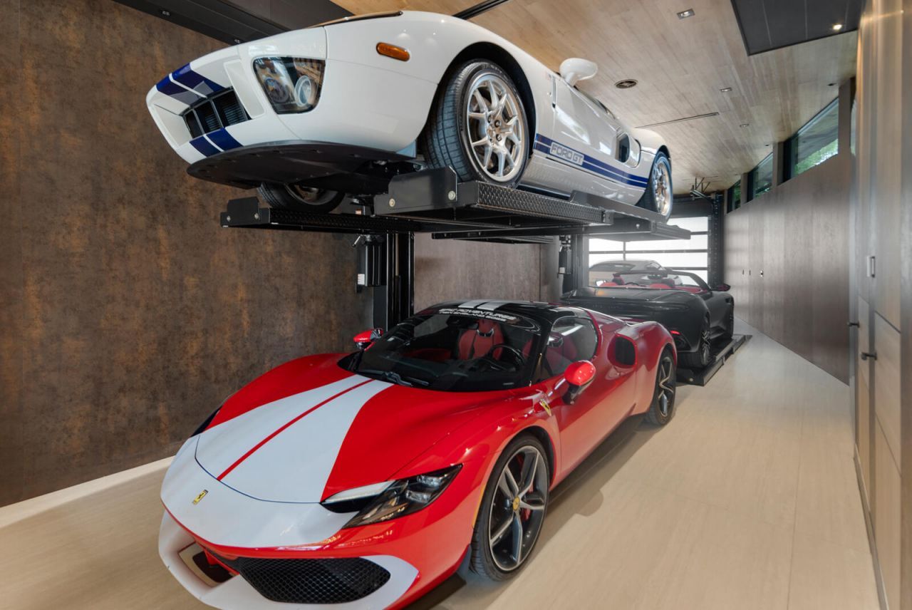 513 Middle River Drive, Fort Lauderdale, FL 33304 Photo