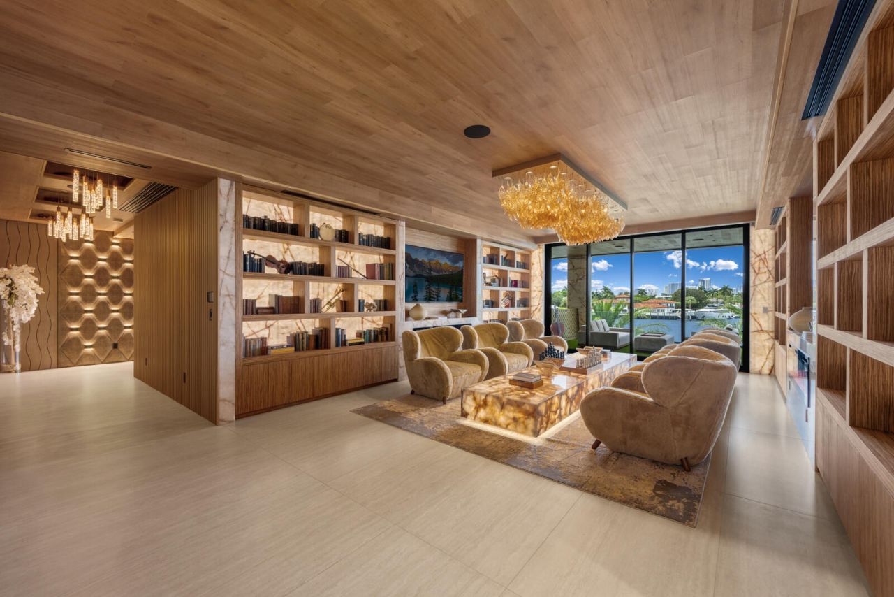 513 Middle River Drive, Fort Lauderdale, FL 33304 Photo