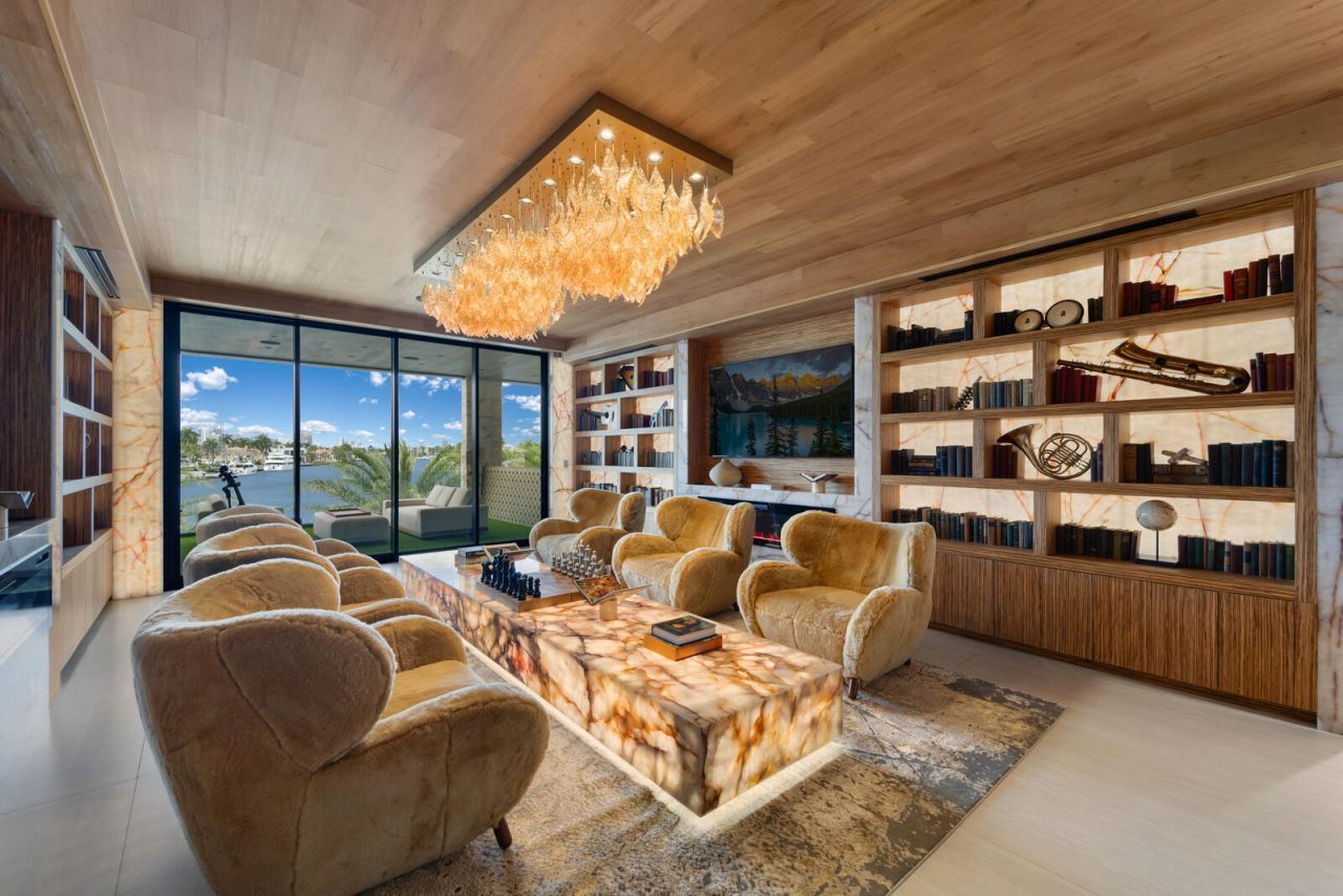 513 Middle River Drive, Fort Lauderdale, FL 33304 Photo