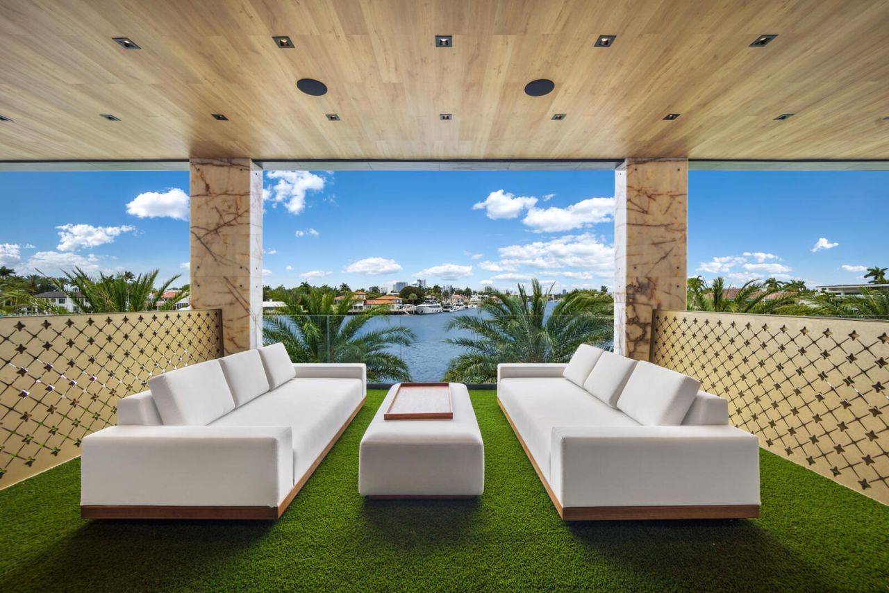 513 Middle River Drive, Fort Lauderdale, FL 33304 Photo