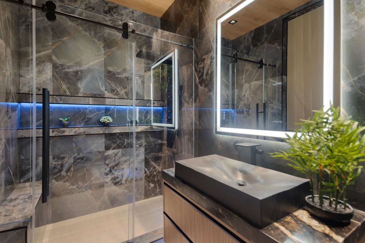 513 Middle River Drive, Fort Lauderdale, FL 33304 Photo