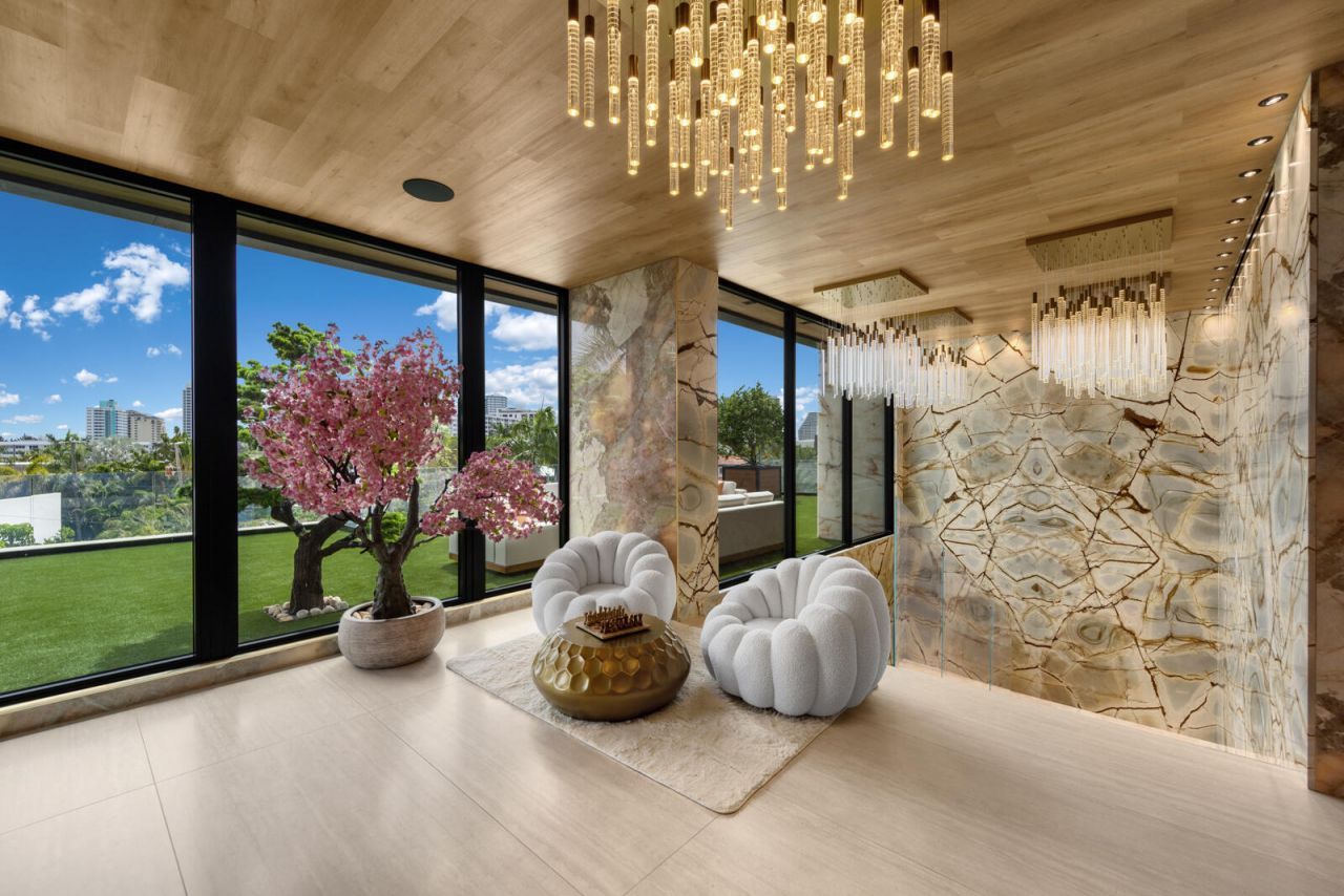 513 Middle River Drive, Fort Lauderdale, FL 33304 Photo