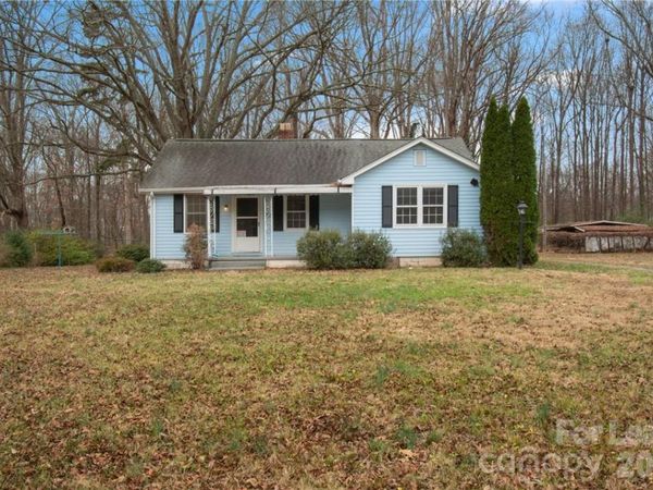 5908 Wilora Lake Road , Charlotte, NC 28212