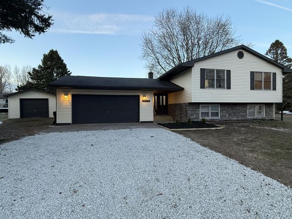 1119 E Spruce ST, Sault Ste Marie, MI 49783