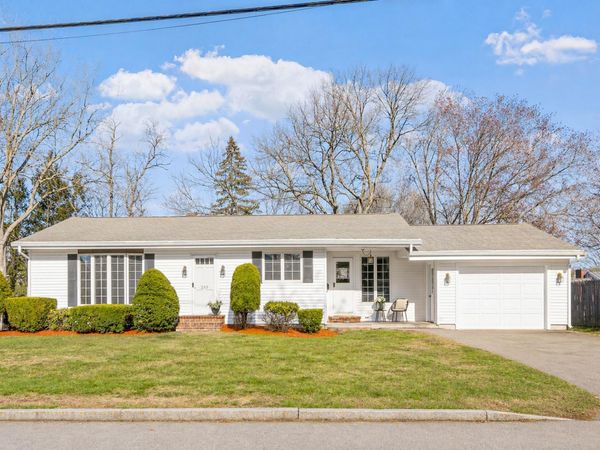 289 Fremont Street, Manchester, NH 03103