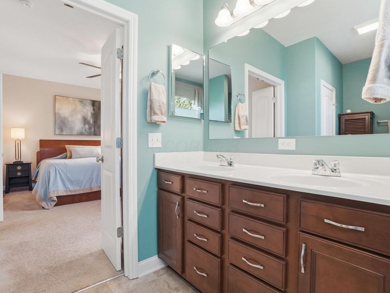 6000 Deansboro Drive , Westerville, OH 43081 Photo 22