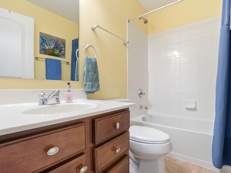 6000 Deansboro Drive , Westerville, OH 43081 Photo 34