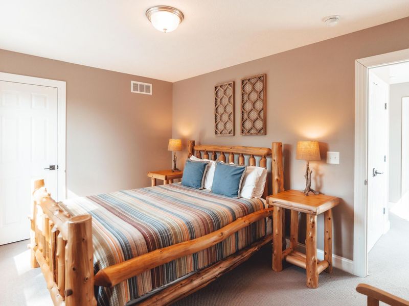 12039 Flowers Road , Rockbridge, OH 43149 Photo 20