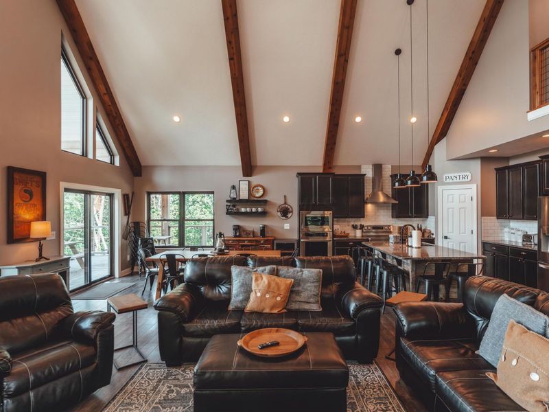 12039 Flowers Road , Rockbridge, OH 43149 Photo 7