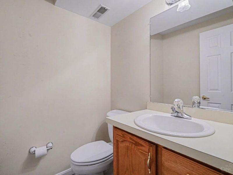 5337 Meadow Estates Drive, Cincinnati, OH 45247 Photo 21