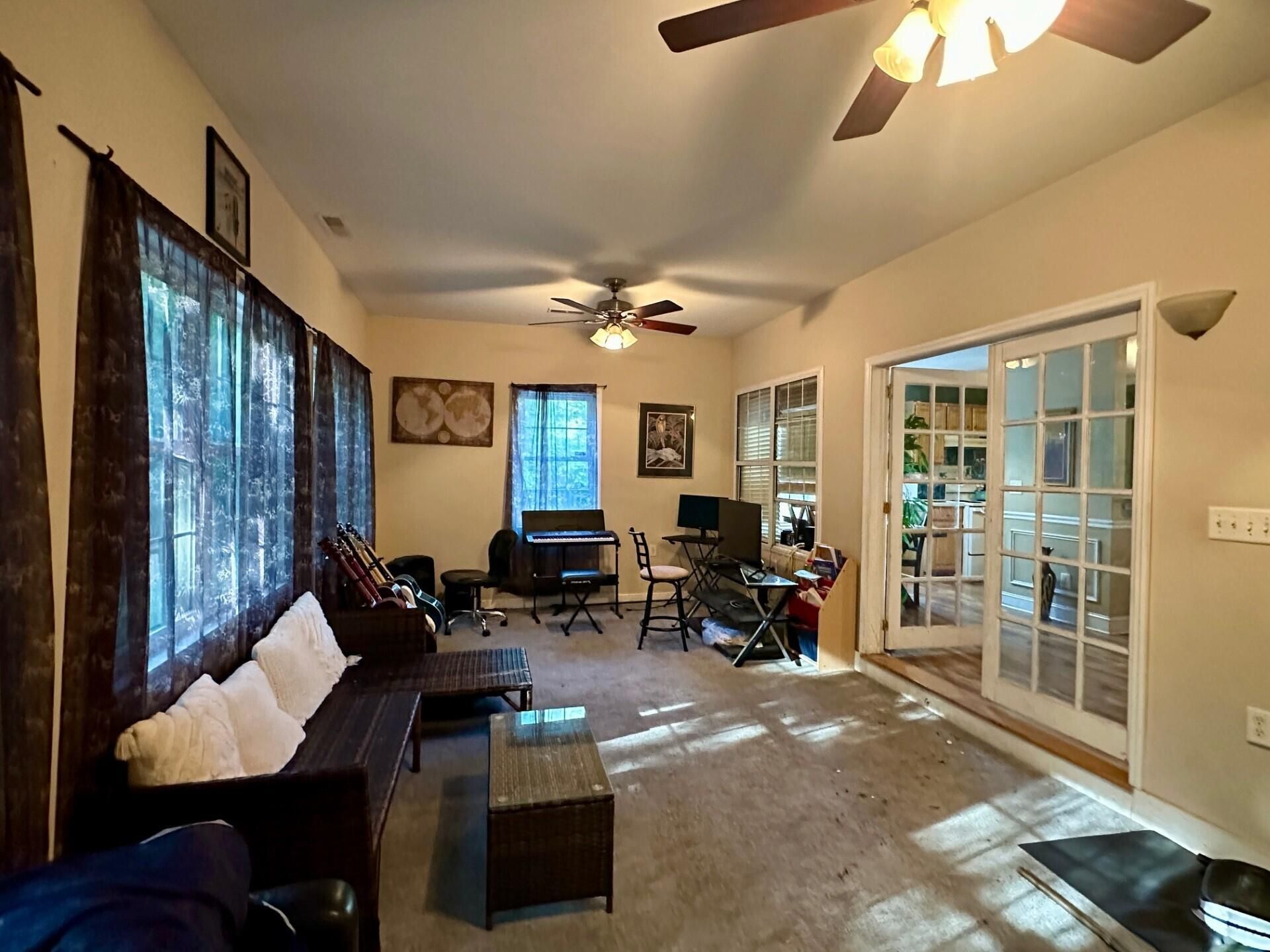 2017 Limpet Lane Photo 5