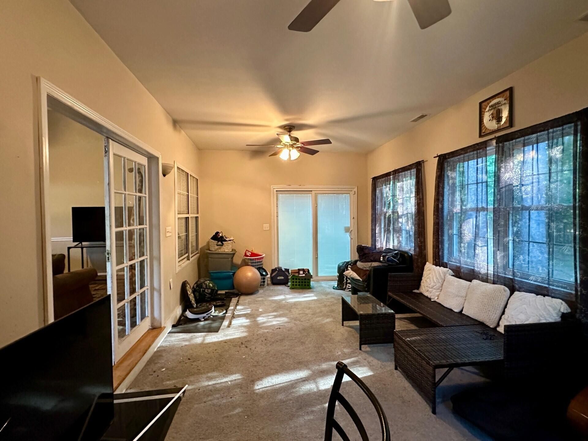 2017 Limpet Lane Photo 6