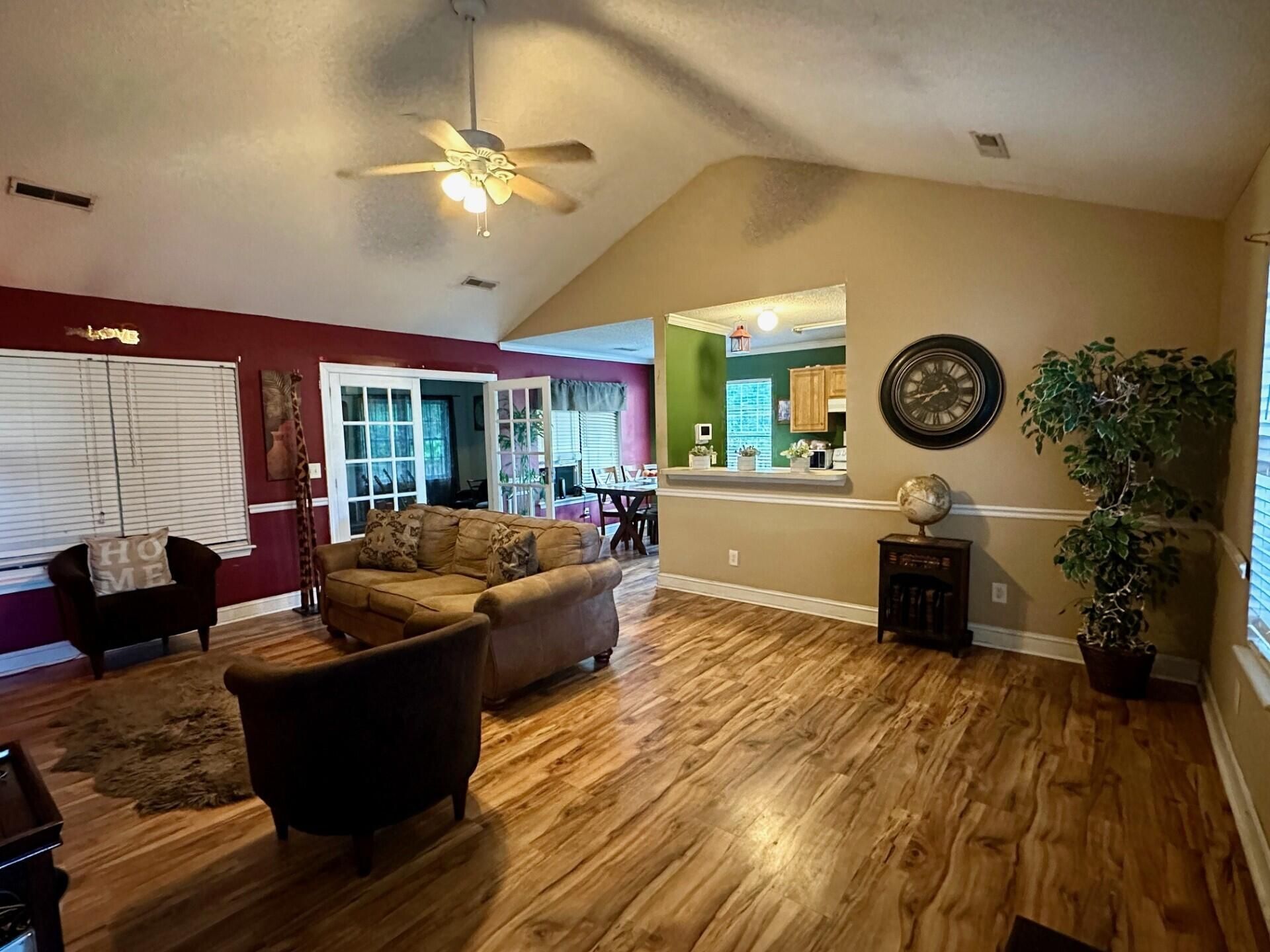 2017 Limpet Lane Photo 8