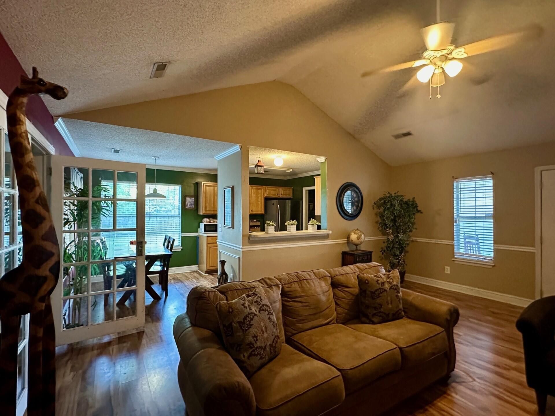 2017 Limpet Lane Photo 9