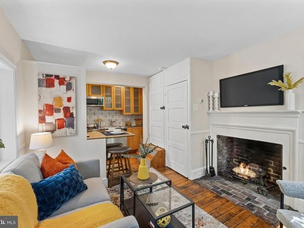 1135 WAVERLY STREET, PHILADELPHIA, PA 19147