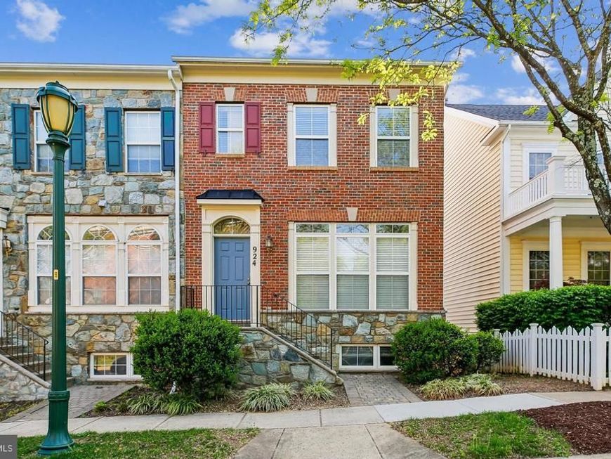 924 Havencrest Street, Rockville, MD 20850 Main Photo