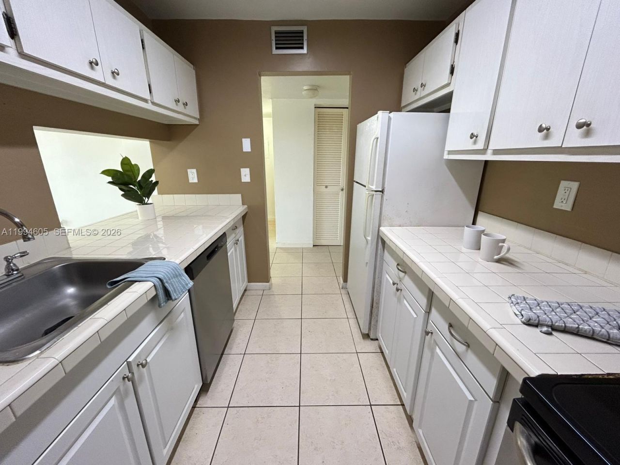 7483 SW 82nd St , Unit A203, Miami, FL 33143 Photo