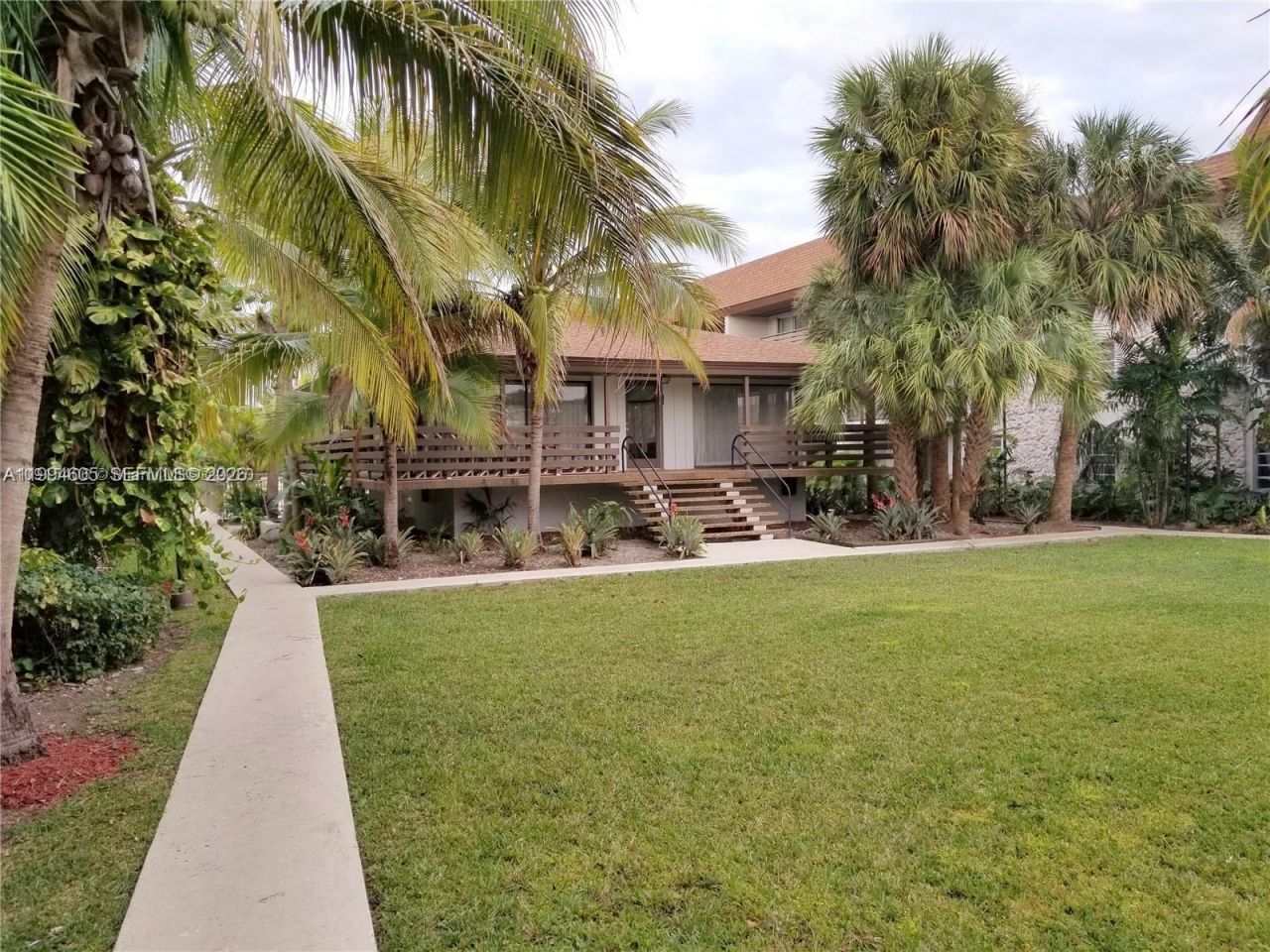 7483 SW 82nd St , Unit A203, Miami, FL 33143 Photo