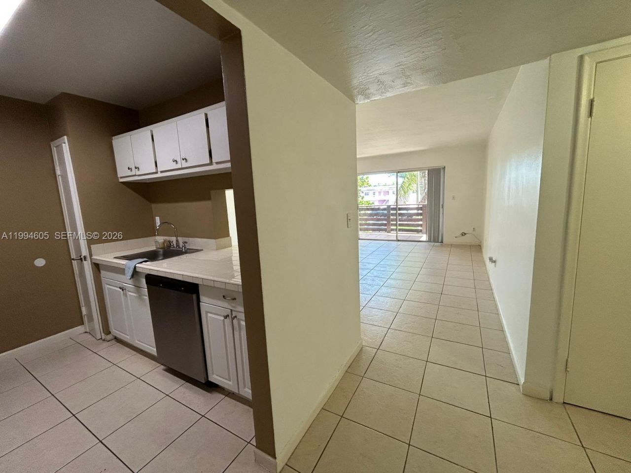 7483 SW 82nd St , Unit A203, Miami, FL 33143 Photo