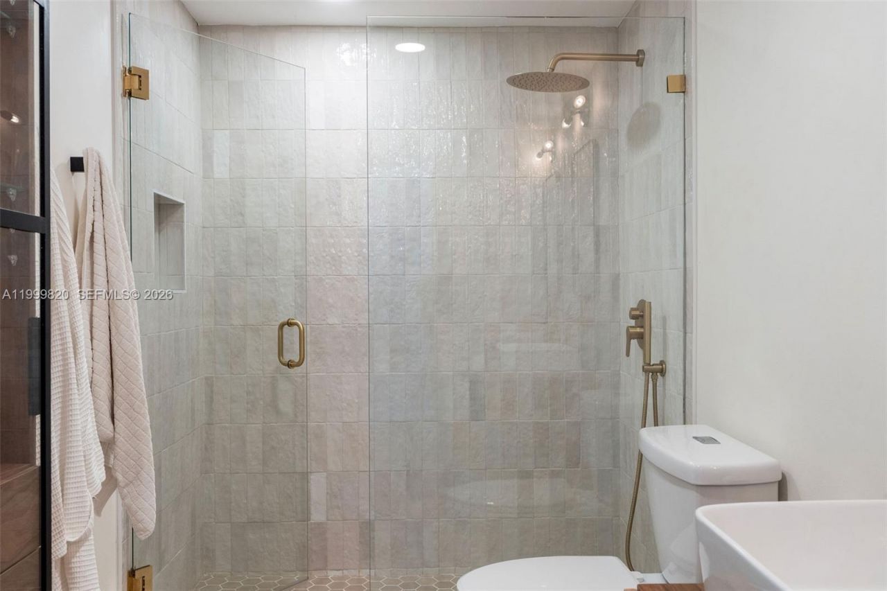 2650 SW 37th Ave , Unit 406, Miami, FL 33133 Photo