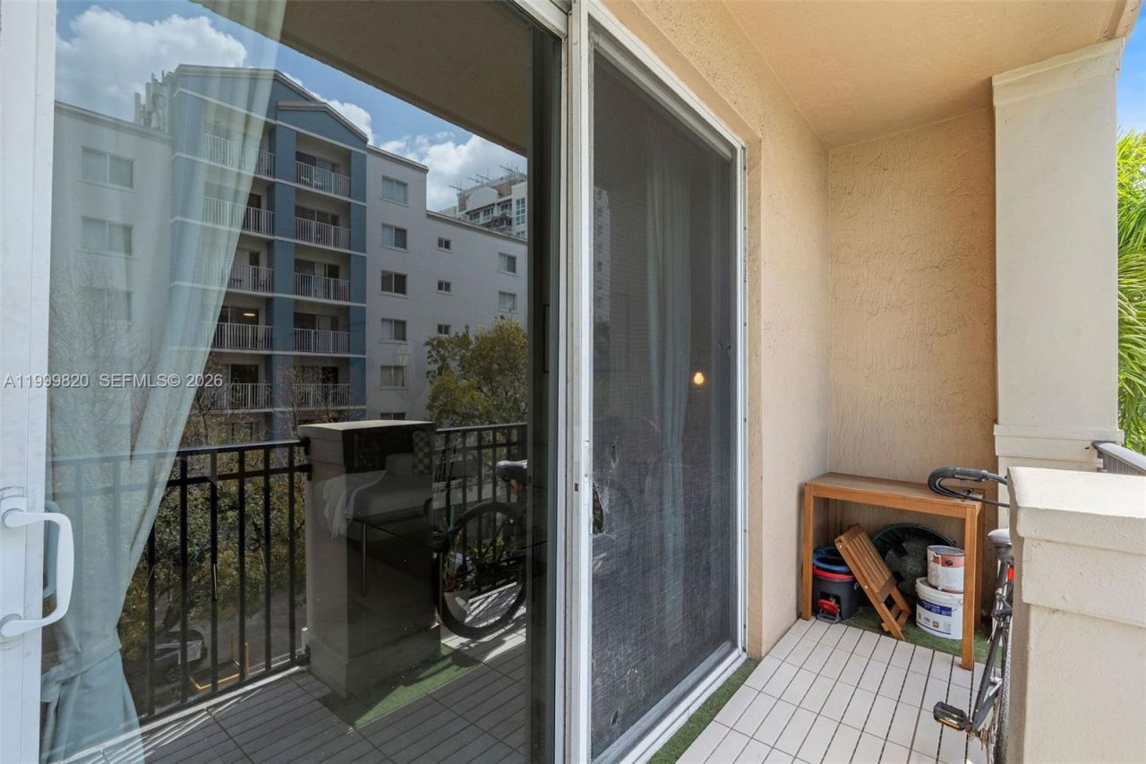 2650 SW 37th Ave , Unit 406, Miami, FL 33133 Photo