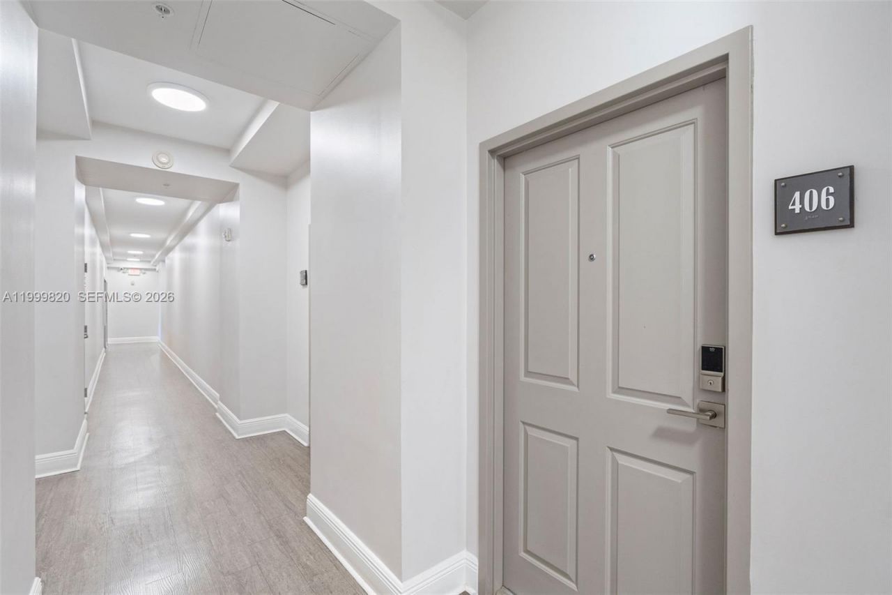 2650 SW 37th Ave , Unit 406, Miami, FL 33133 Photo